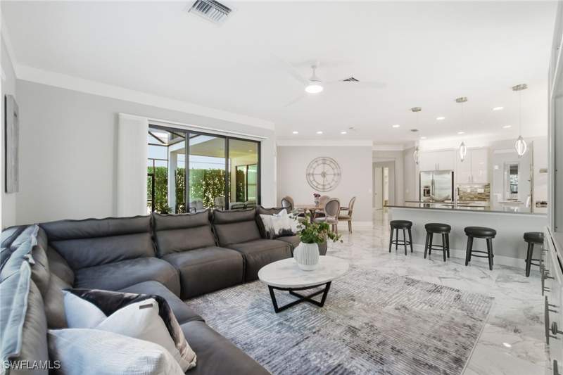 6 bedroom SingleFamilyResidence at 4654 Kensington CIR, STONECREEK, Naples — photo 2