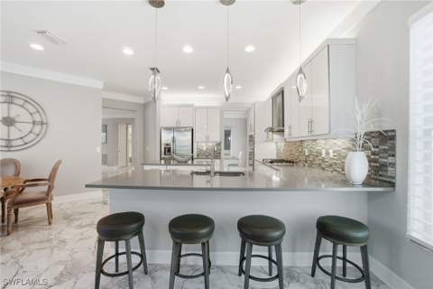 4654 Kensington CIR, Naples FL - photo 8 of 46