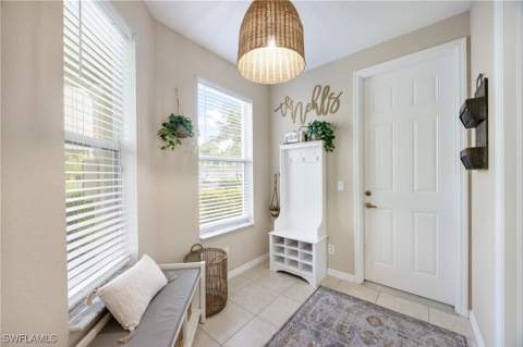 1320 Mariposa Cir 104, Naples FL - photo 17 of 39
