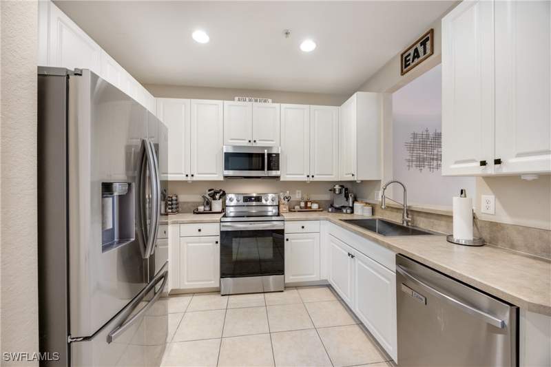 3 bedroom Condominium at 1320 Mariposa Cir 104, Mariposa, Naples — photo 2