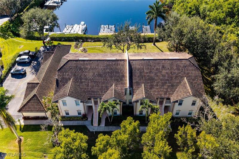 3 bedroom Condominium at 290 Newport Dr 107, Sunset Cay Villas, Naples — photo 2