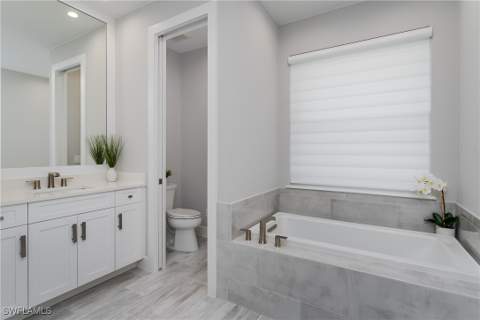 1148 Breakwater Ct, Marco Island FL - photo 17 of 47