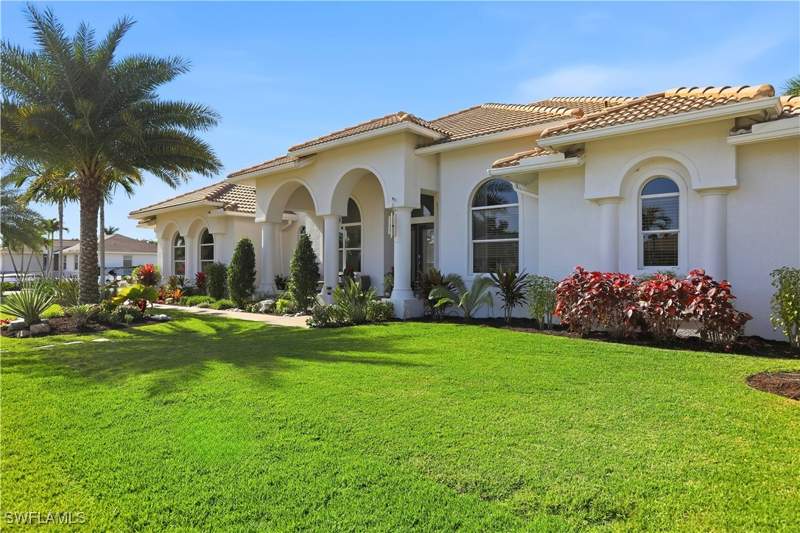 4 bedroom SingleFamilyResidence at 80 Delbrook Way, Marco Island, Marco Island — photo 2