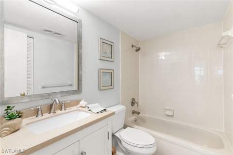 1828 Kings Lake Blvd 103, Naples FL - photo 21 of 31