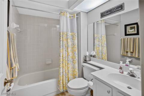 13046 Amberley Ct 611, Bonita Springs FL - photo 19 of 41
