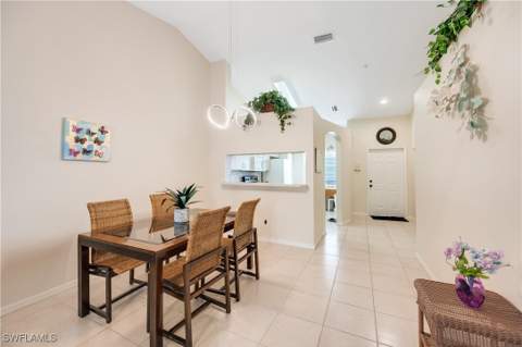 6625 Huntington Lakes Cir 203, Naples FL - photo 9 of 21
