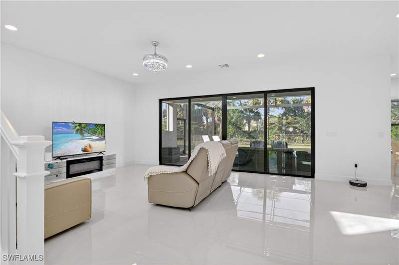4 bedroom SingleFamilyResidence at 20908 Thistle Leaf Ln, Rivercreek In Estero, Estero — photo 3