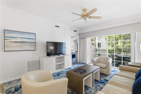 221 9th St S 217, Naples FL - photo 13 of 42