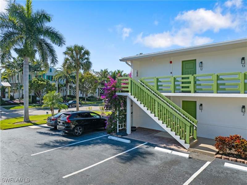 1 bedroom Condominium at 975 9th Ave S 1, Bayview, Naples — photo 5
