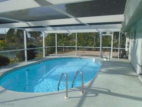 1302 NE 4th Ter, Cape Coral FL - photo 10 of 24
