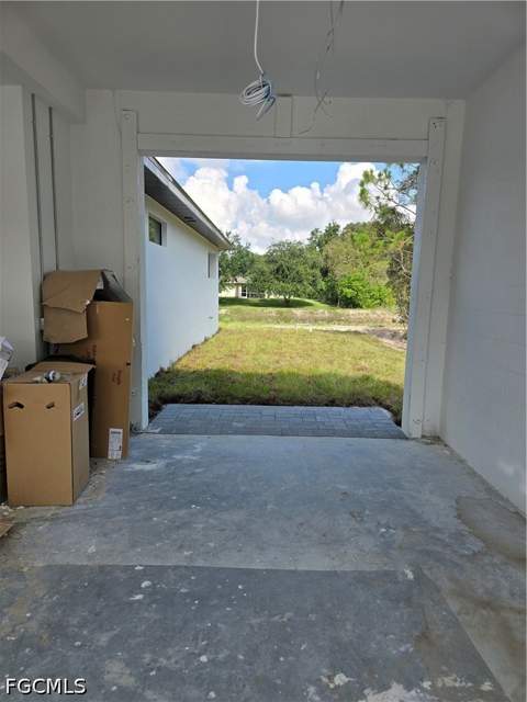 728 La Plata Ave, Lehigh Acres FL - photo 7 of 55