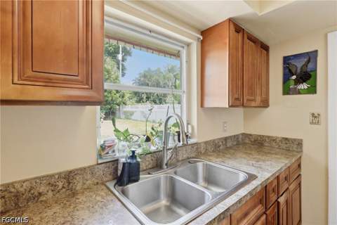 4531 SE 11th Pl, Cape Coral FL - photo 13 of 27
