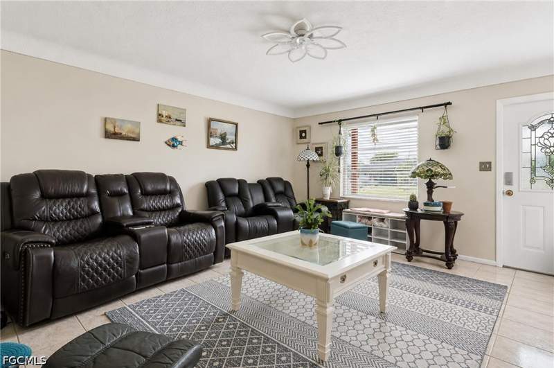 3 bedroom SingleFamilyResidence at 4531 SE 11th Pl, Cape Coral, Cape Coral — photo 5