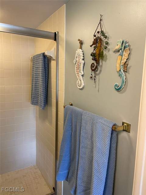 5650 Trailwinds Dr 111, Fort Myers FL - photo 18 of 28