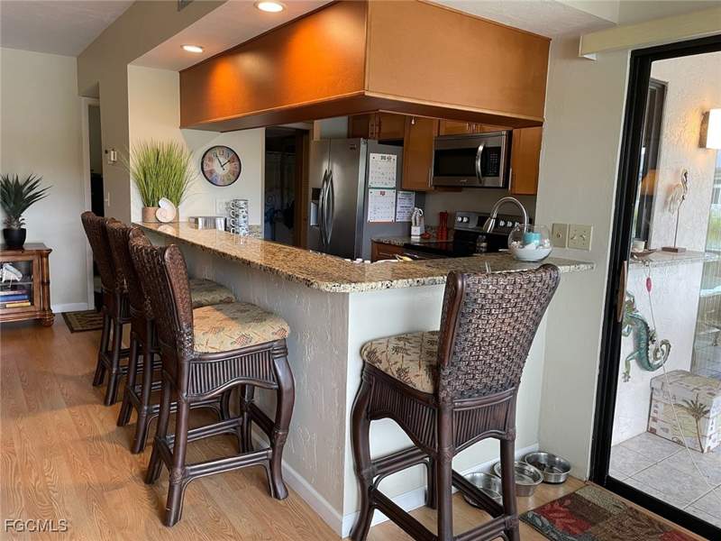 2 bedroom Condominium at 5650 Trailwinds Dr 111, Merion Village, Fort Myers — photo 3