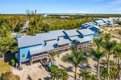 5301 Blue Crab Cir 4, Bokeelia FL - photo 6 of 32