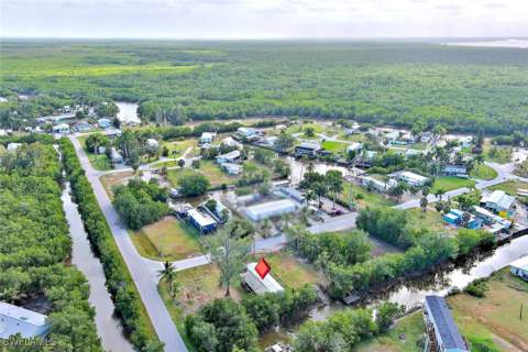 103 Egret Ln, Everglades City FL - photo 11 of 18