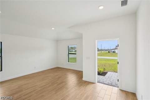 144 Blackstone Dr, Fort Myers FL - photo 13 of 44