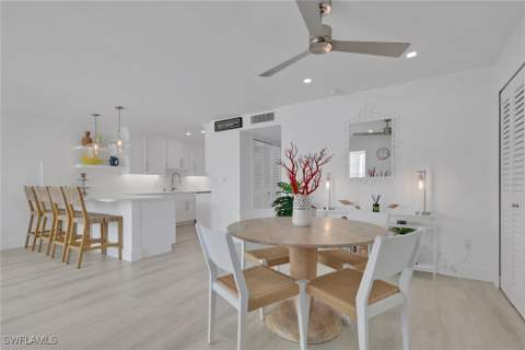2100 Gulf Shore Blvd N 113, Naples FL - photo 11 of 50