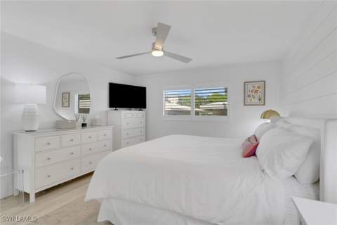 2100 Gulf Shore Blvd N 113, Naples FL - photo 21 of 50