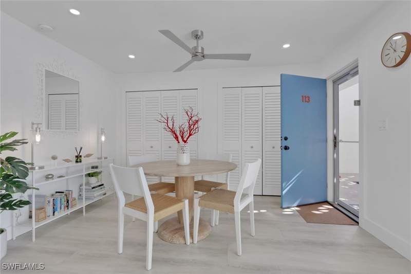 2 bedroom Condominium at 2100 Gulf Shore Blvd N 113, Port Au Villa, Naples — photo 5
