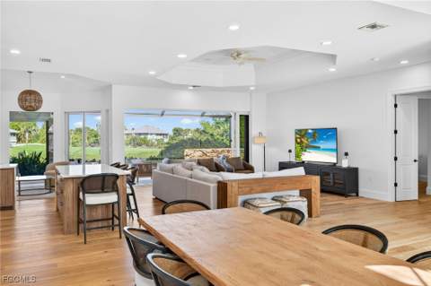 9008 Mockingbird Dr, Sanibel FL - photo 6 of 36