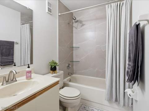 5767 Deauville Cir D305, Naples FL - photo 13 of 14
