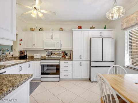 725 Saratoga Cir A101, Naples FL - photo 6 of 49