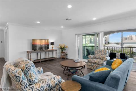 1020 Swallow Ave 302, Marco Island FL - photo 7 of 48