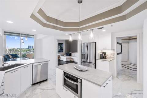 435 Dockside Dr B702, Naples FL - photo 11 of 39