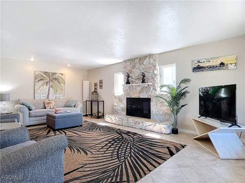 11481 Rebecca Cir, Fort Myers Beach FL - photo 15 of 50