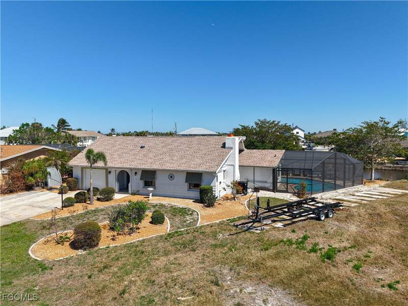 2 bedroom SingleFamilyResidence at 11481 Rebecca Cir, Tip Top Terrace, Fort Myers Beach — photo 3