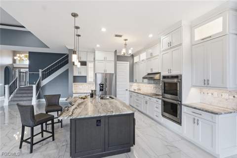 2038 Bahama Ave, Fort Myers FL - photo 10 of 36