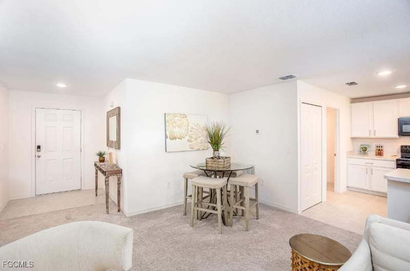 3 bedroom SingleFamilyResidence at 9007 W Justice Cir, Labelle, Labelle — photo 4