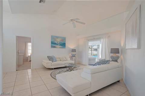 2121 SE 5th Ct, Cape Coral FL - photo 6 of 31