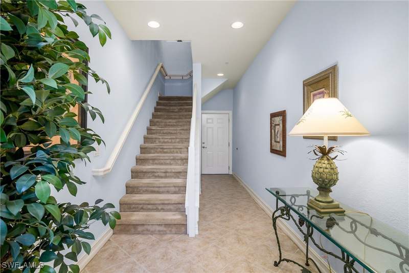 3 bedroom Townhouse at 9108 Capistrano St S 7402, Ole, Naples — photo 2