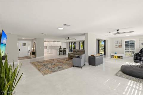 74 Aqua Ln, North Fort Myers FL - photo 10 of 50