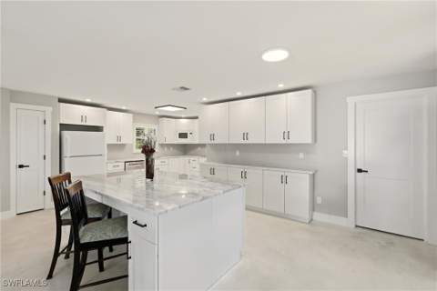 74 Aqua Ln, North Fort Myers FL - photo 16 of 50