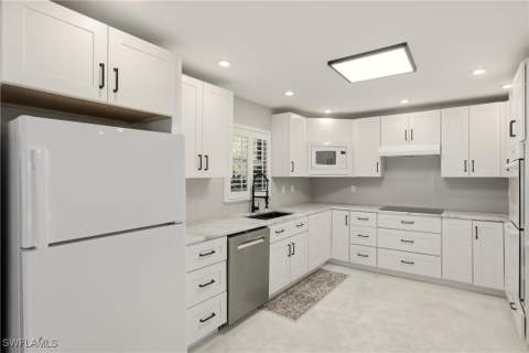 74 Aqua Ln, North Fort Myers FL - photo 17 of 50