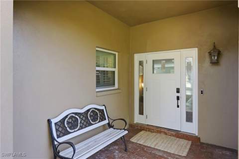74 Aqua Ln, North Fort Myers FL - photo 6 of 50