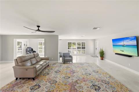 74 Aqua Ln, North Fort Myers FL - photo 8 of 50