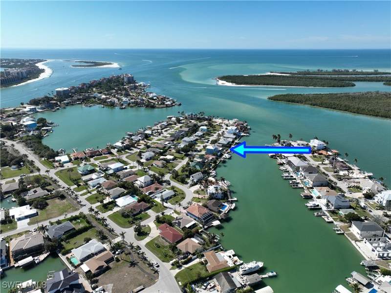 3 bedroom SingleFamilyResidence at 190 Tahiti Cir, Isles Of Capri, Naples — photo 5