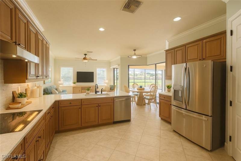 4 bedroom SingleFamilyResidence at 11275 Bluff Oak Ln, Reflection Isles, Fort Myers — photo 3