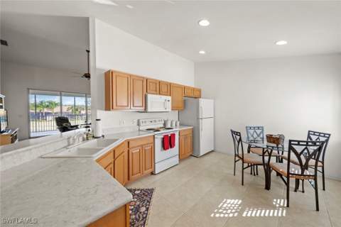 11031 Mill Creek Way 305, Fort Myers FL - photo 15 of 44