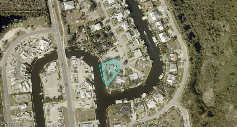 2 bedroom SingleFamilyResidence at 3435 Sea Holly Ln, St James City, St James City — photo 4
