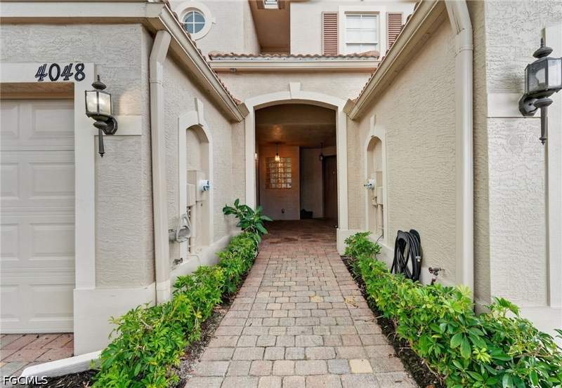 3 bedroom Townhouse at 4048 Cherrybrook Loop, Townhomes Of San Simeon, Fort Myers — photo 3