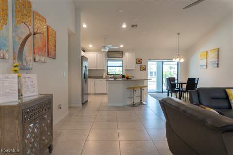 3318 SW 8th Pl, Cape Coral FL - photo 9 of 44