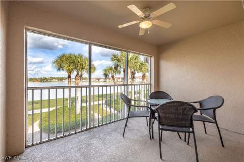 2770 Cypress Trace Cir 2425, Naples FL - photo 14 of 35