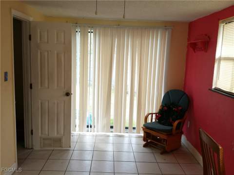 950 Lakeview Dr, North Fort Myers FL - photo 20 of 42