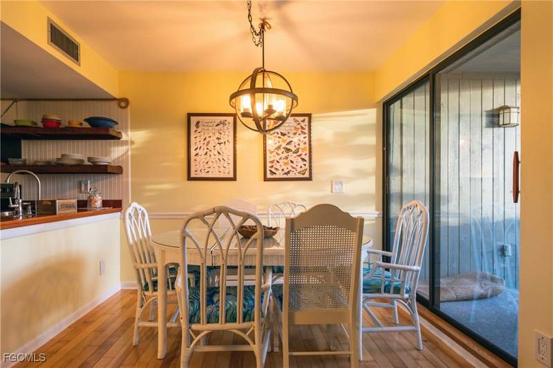 3 bedroom Townhouse at 370 Townhouse Lane 61, Village, Upper Captiva — photo 4
